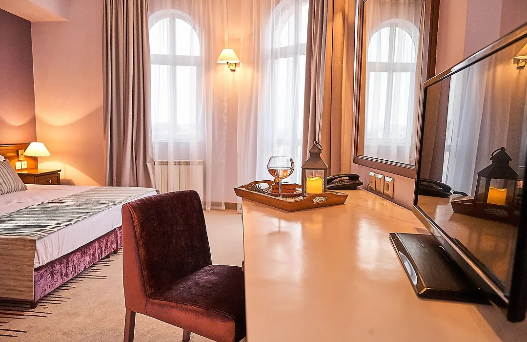 Hotel Lion 3*